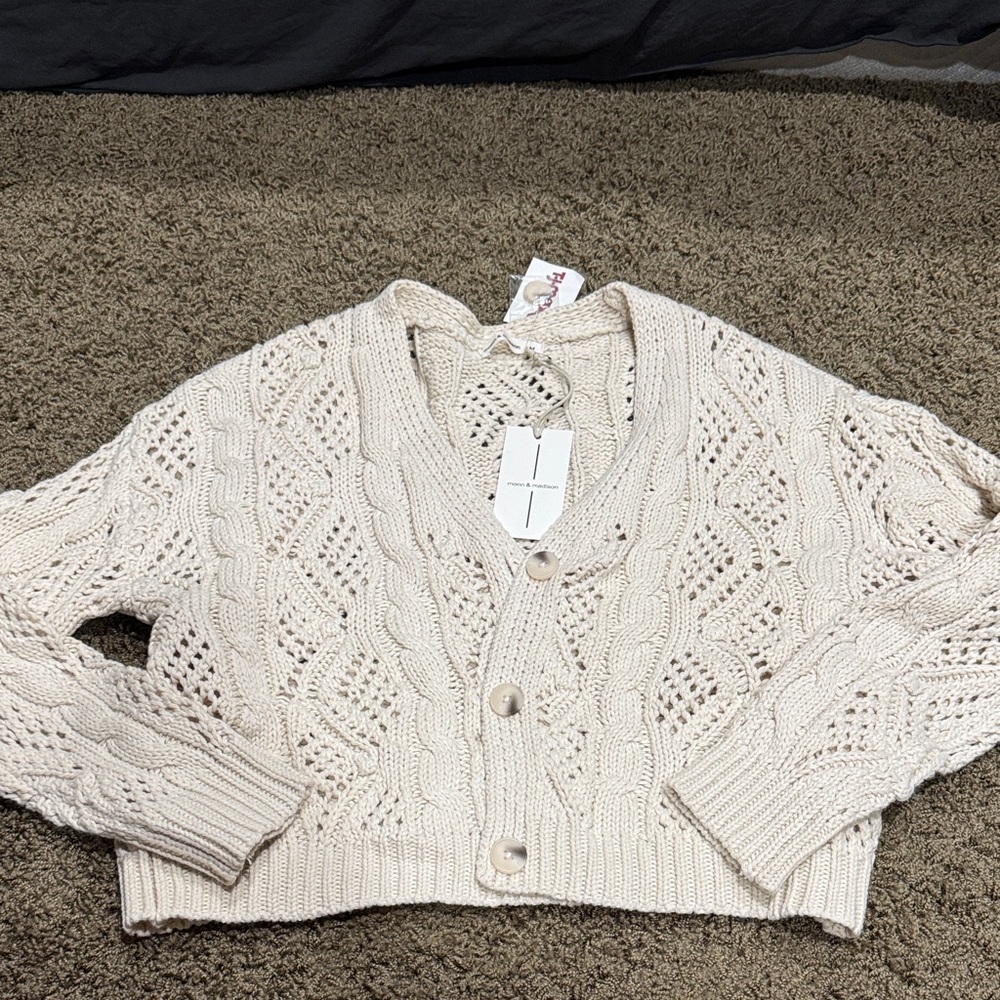 moon & madison Ivory Knit Button-Up Cardigan
